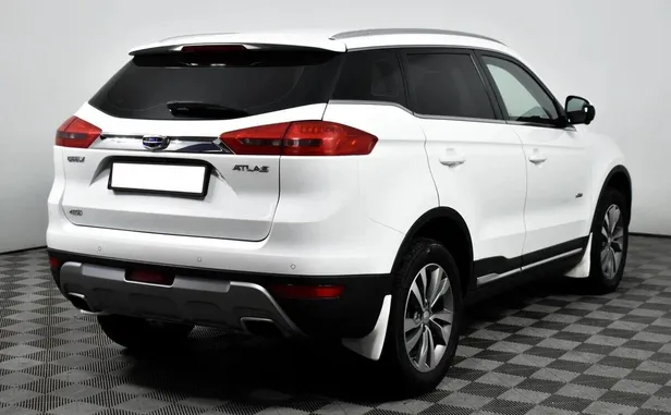 Geely Atlas
