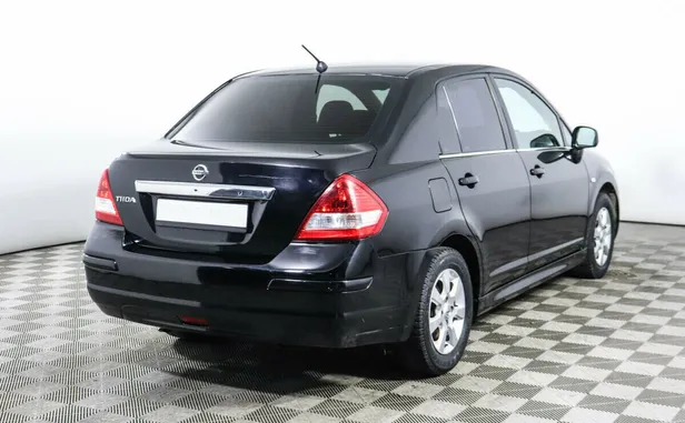 Nissan Tiida